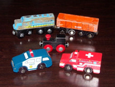 Maison Battat Wooden Magnetic Toys Train Ambulance Police 2018 2019 Wood Wheel