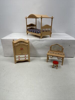 SMALLER HOME AND GARDEN CANOPY BEDROOM SET TOMY DOLLHOUSE FURNITURE