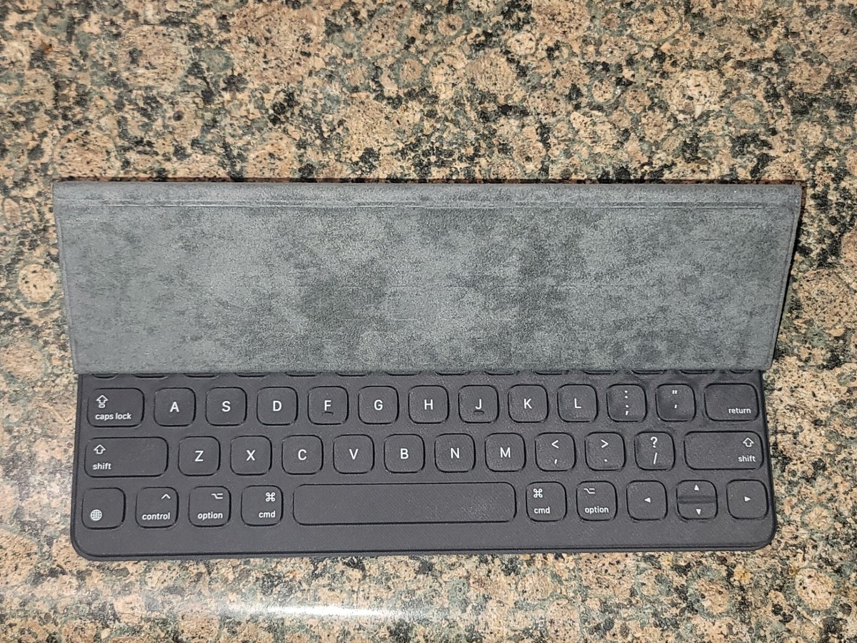 【美品】iPad Pro Smart Keyboard A1772 箱付き Apple Smart Keyboard for iPad Pro 9.7 inch - Black for sale