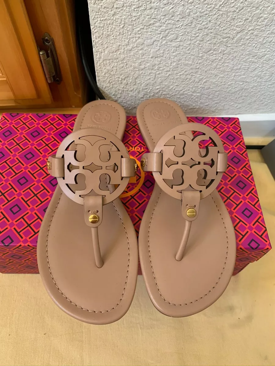 Miller Leather Thong Sandals in Beige - Tory Burch