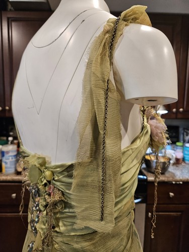 đŸ’¥STUNNING MANDALAY Evening COCKTAIL DRESS SILK Embellished GREEN 6 - Picture 16 of 19
