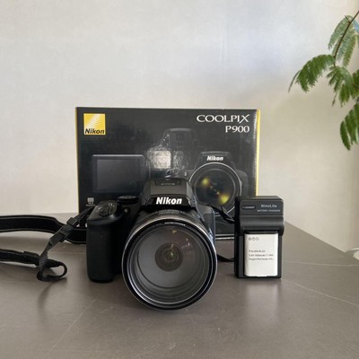 Nikon Coolpix P900 83x Optical Zoom Nikon Coolpix P900 Compact