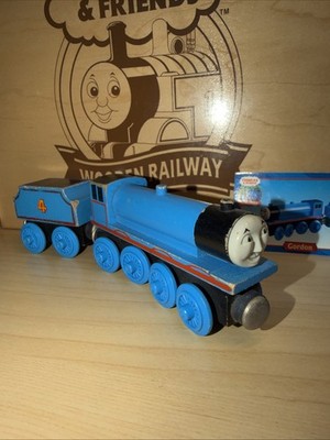 GORDON ! THOMAS FRIENDS TRAIN WOODEN 1992 Learning Curve ! BLUE #4 Staples Flat