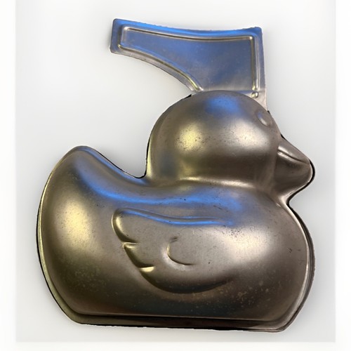 Vintage Wilton 9x8 Inch Aluminum 3-D Rubber Ducky Baking Pan Mold