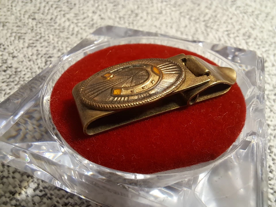 Antiguo clip de corbata ruso de la década de 1920 latón esmalte transparente coleccionable raro antiguo  Foto 3 de 4