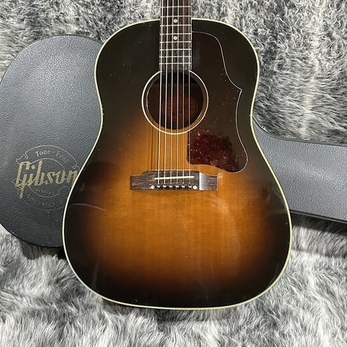 Gibson 1963 J-45 2001 acoustic guitar