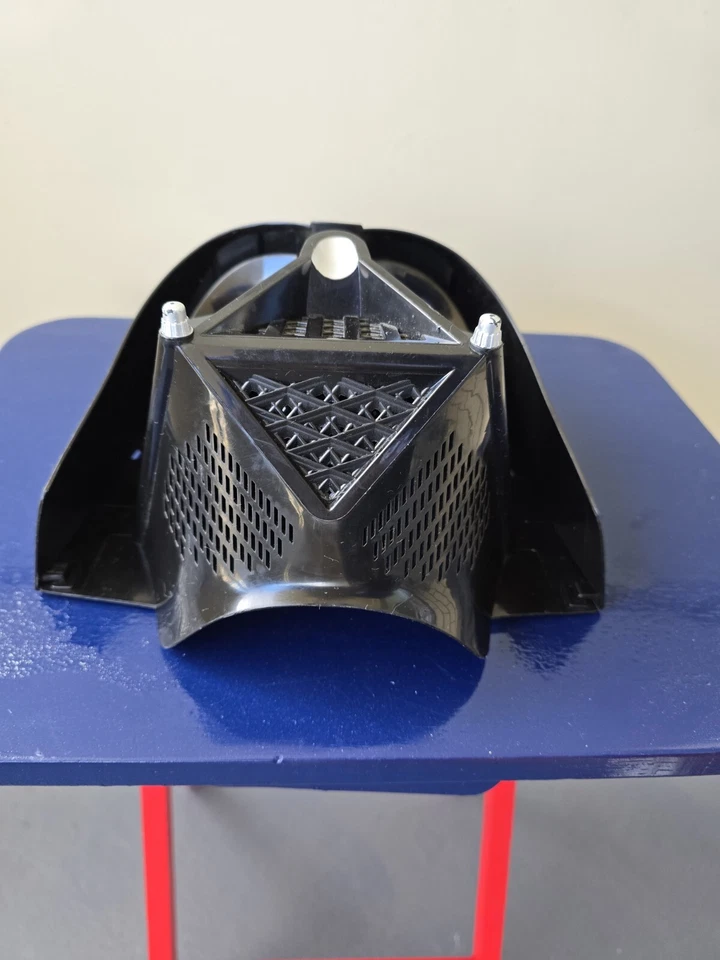 Star Wars Darth Vader Voice Changing Mask from The Disney Store 2014 Lucas Films - Image 4 of 4