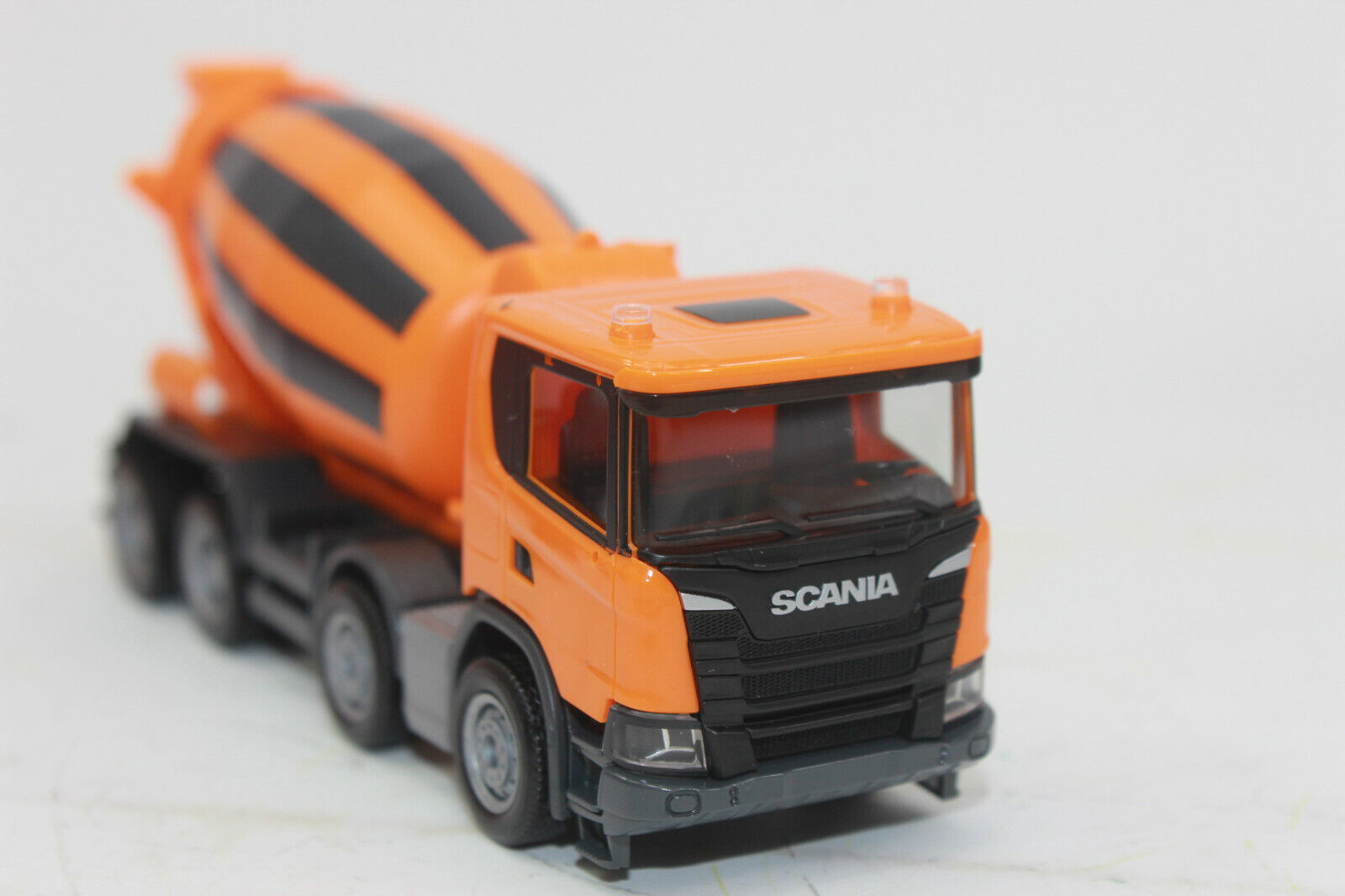 Herpa 312424 Scania CG 17 Cement Mixer 4achs Communal Orange 1:87 New IN  Boxed