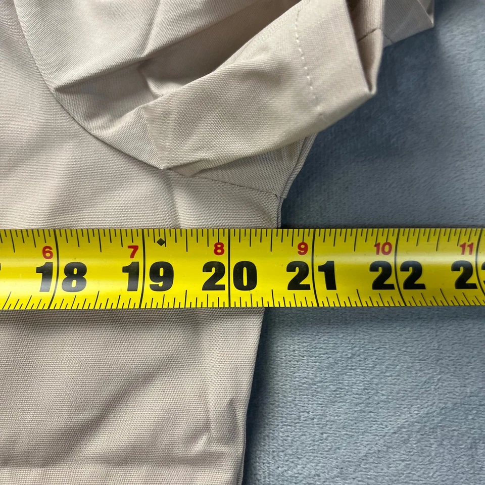 Blusa Médica Sivvan Para Mujer Enfermera Caqui Manga Corta Calce Clásico Talla Mediana Nueva con Etiquetas Foto 3 de 4