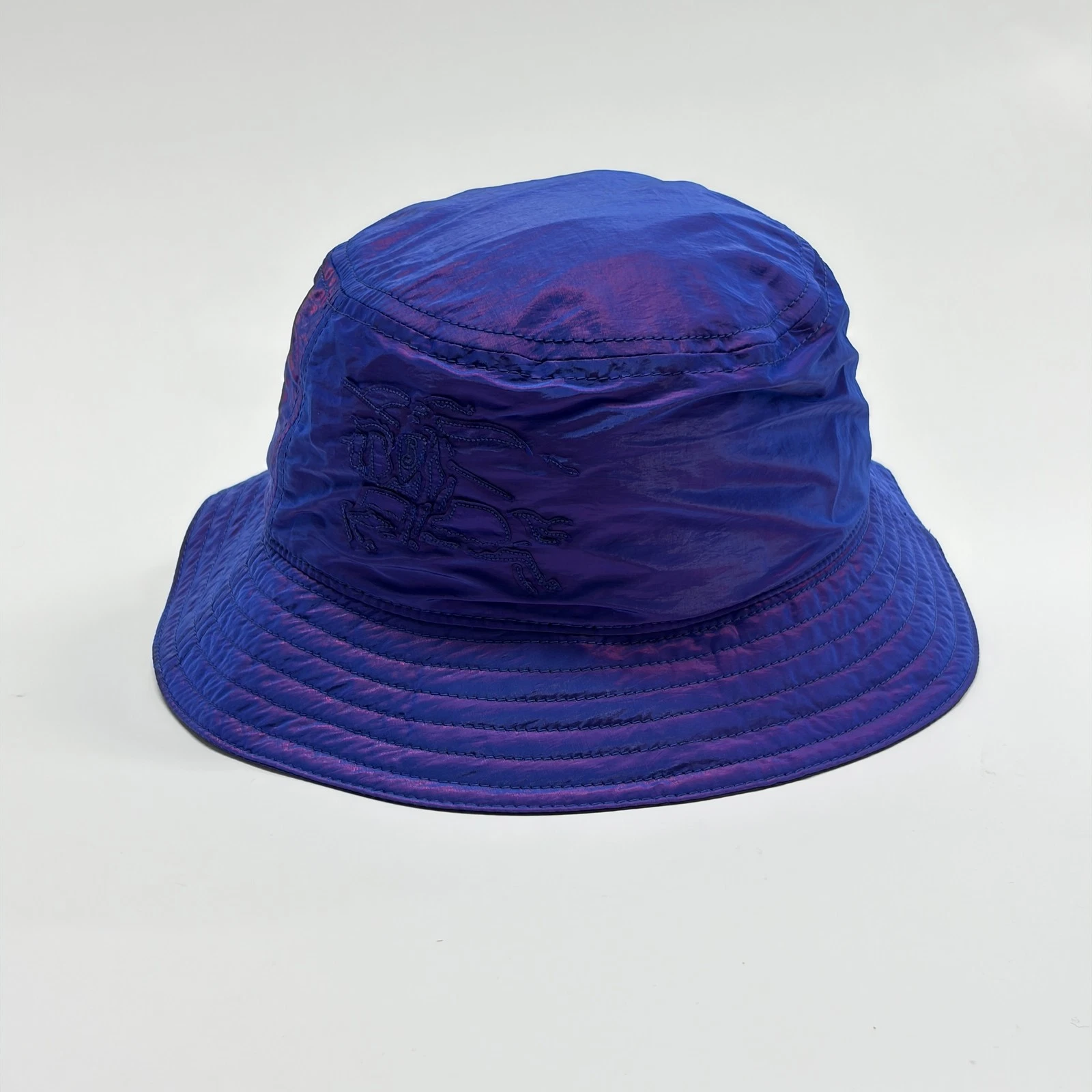 Burberry Holographic Taffeta Bucket Hat Electric Purple 8088377 S