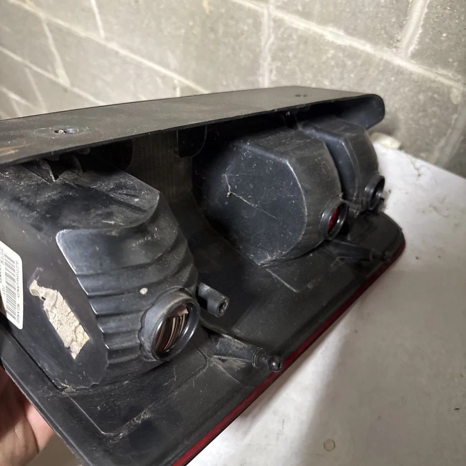 Luces traseras Dodge Nitro 2007-11 Foto 3 de 4