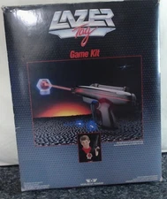 Worlds of Wonder Lazer Tag Game Kit Vintage in Original Box. TESTED Very Nice