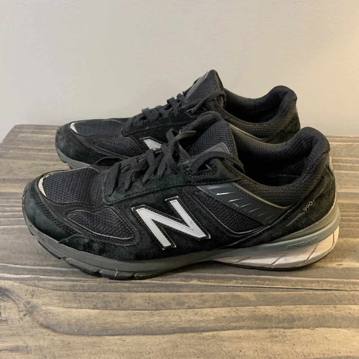 New balance top men's 990v5 sneaker