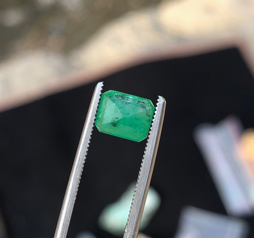 Beautiful Stunning Quality Green Emrald - Picture 4 of 7