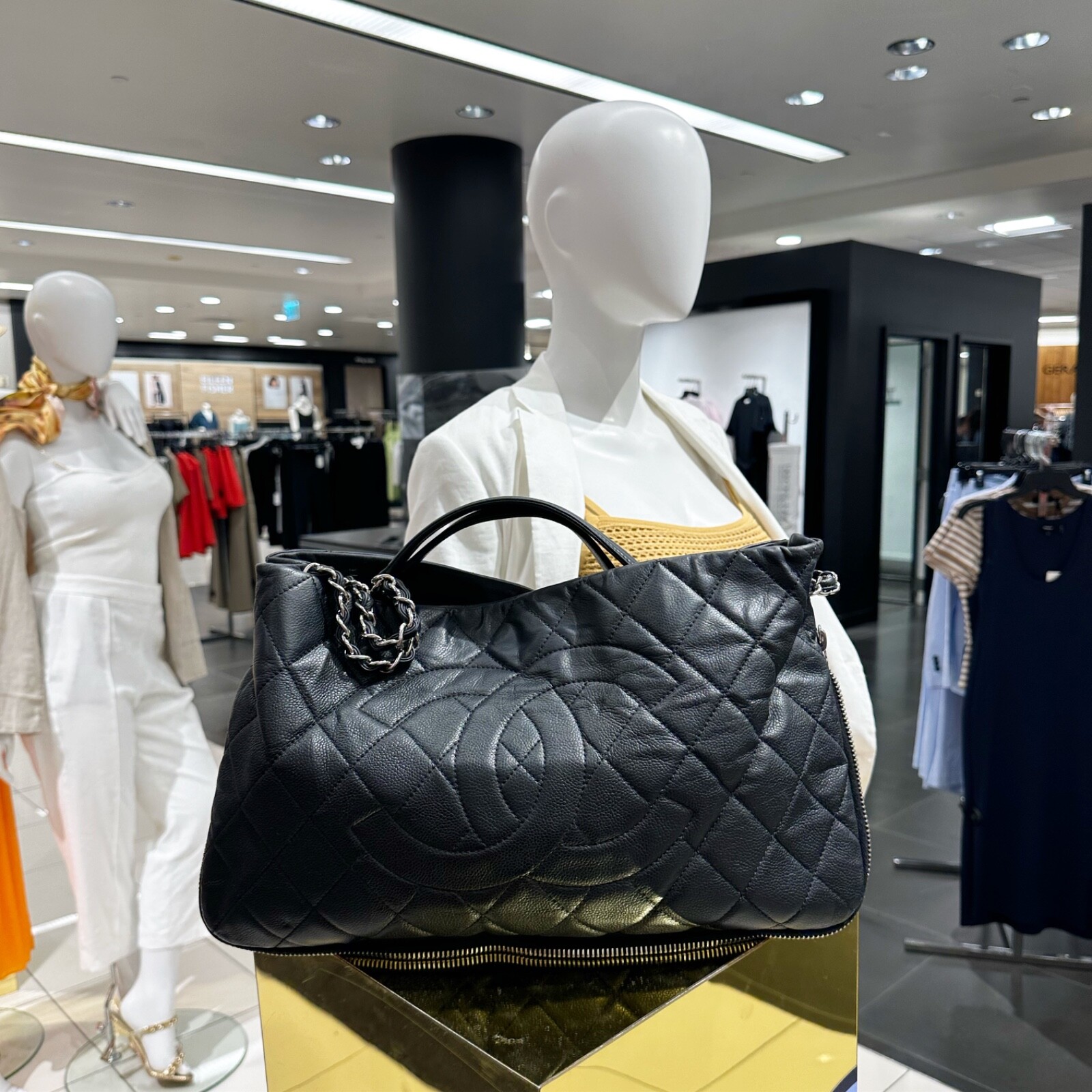 Chanel Timeless Quilted Chain Shoulder Bag in Black Caviar Leather