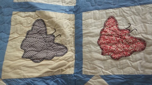 Antique Vintage Appliqued QUILT, BUTTERFLIES Blue Lattice, Multi-Color, 96"x84" - Picture 12 of 13