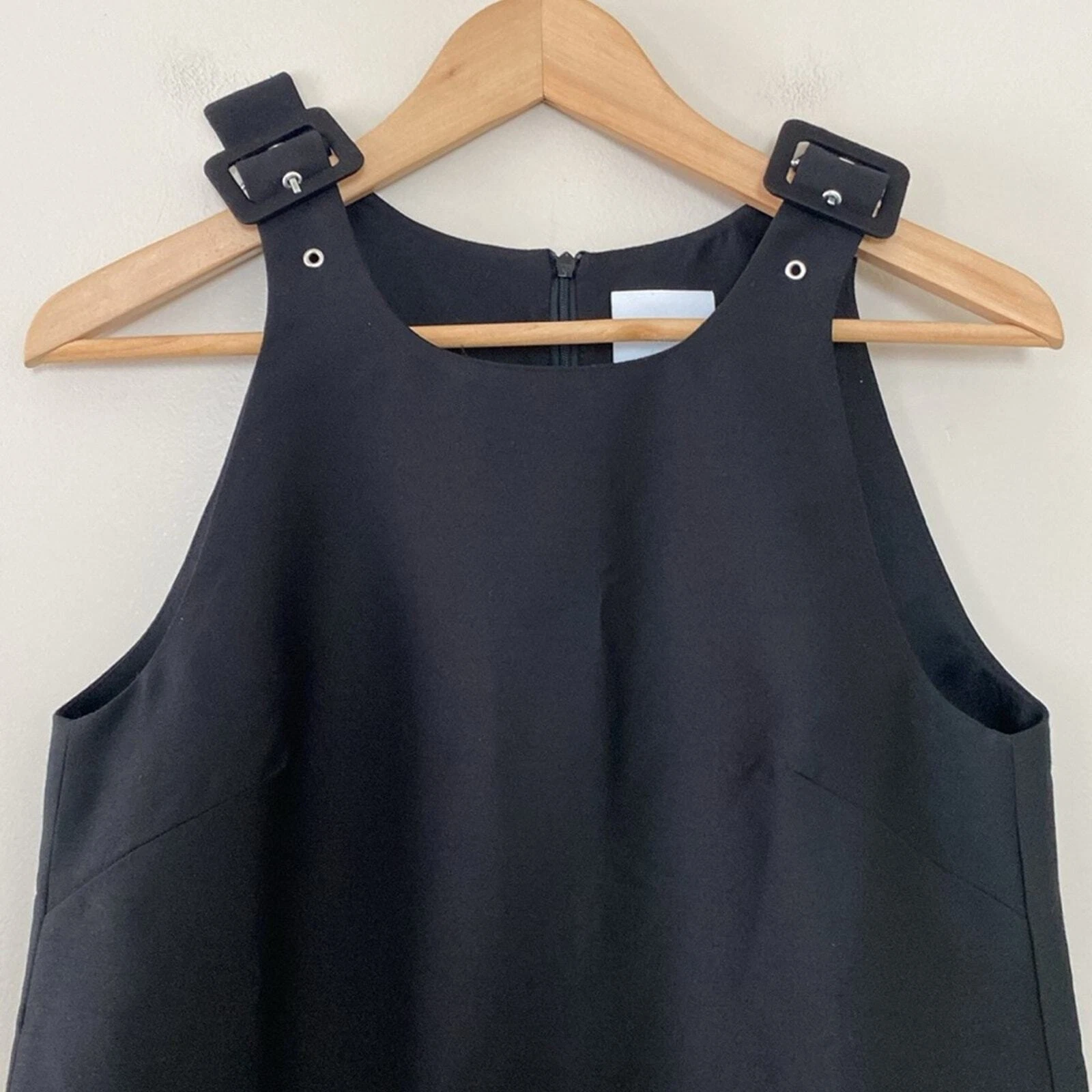 VALENTINO Abito Valeska Valentina Jasso Collado con fibbia in tessuto Caspio misto lana seta