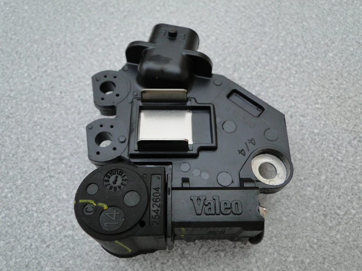 02G165 ALTERNATOR Regulator for Opel Astra J Insignia Zafira C 2.0 