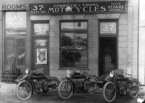 Vintage Indian Motorcycle PHOTO 1916 Motorcycles Dealership Powerplus Bikes Shop