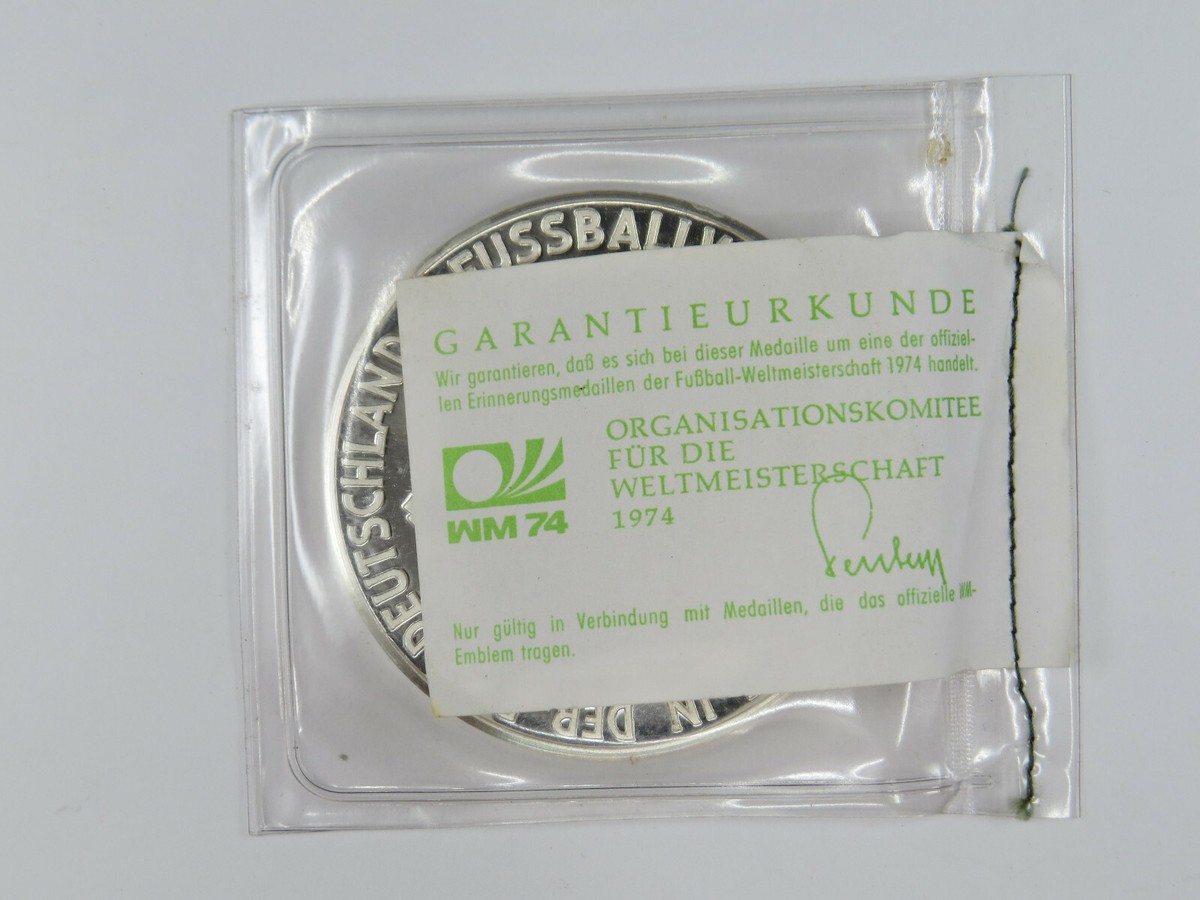 WM74 1974 Fifa World Cup Silver Round Trophy Germany Pure