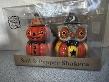 Johanna Parker Pumpkin & Owl Salt Pepper Shakers Halloween Vintage Style 4” Fall