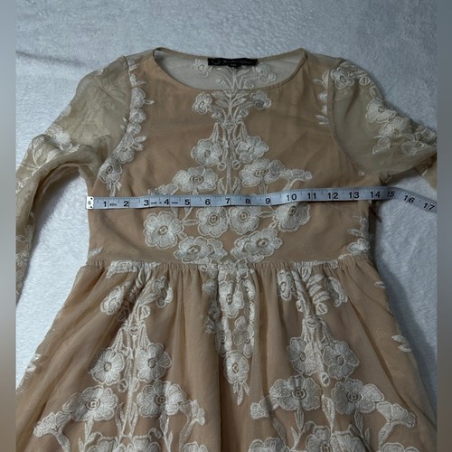 FOR LOVE & LEMONS TEMECULA WHITE LACE DRESS XSMAll - Picture 2 of 13