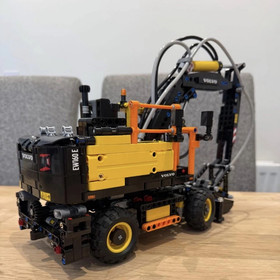 Lego Volvo Ew160e 42053 Technic Excavator 100% Complete no Instructions no Box