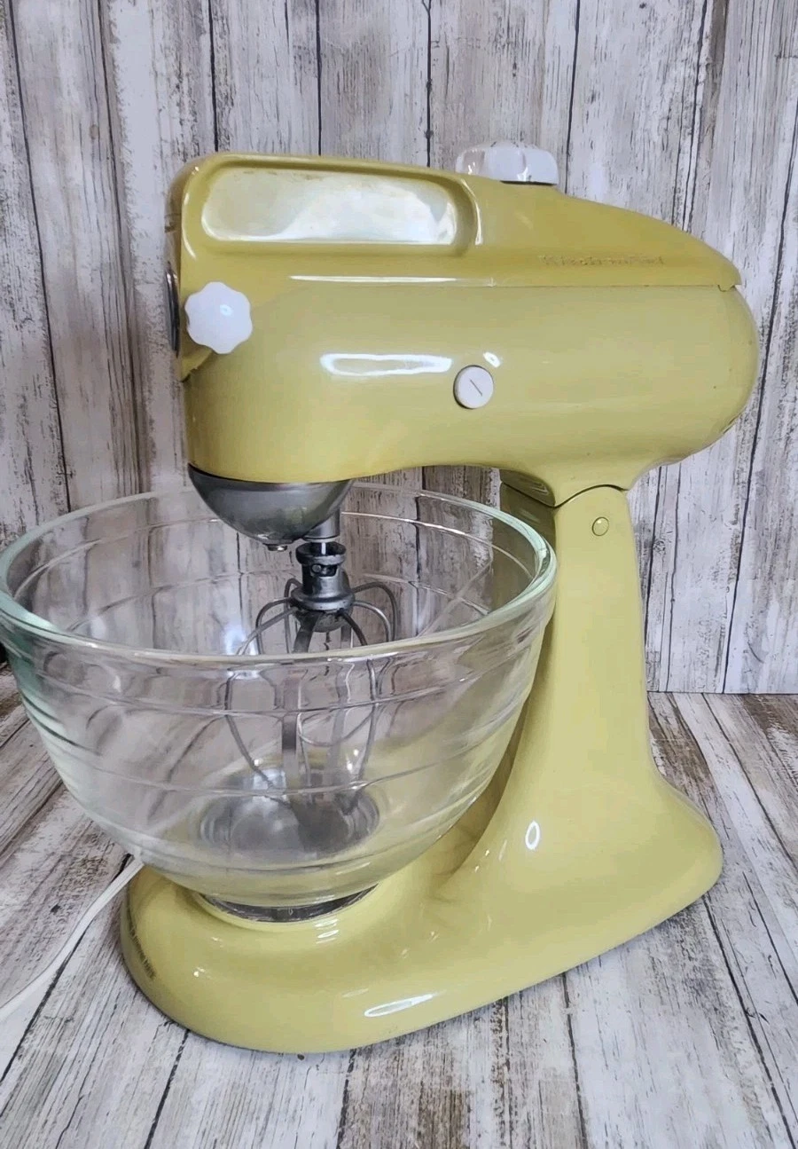 VTG Yellow KitchenAid 4-C Stand Mixer 10 Speed Hobart Glass Bowl WORKS...READ
Opens in a new window