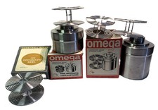 stainless steel film developing tanks with reels, and 6 film clips.