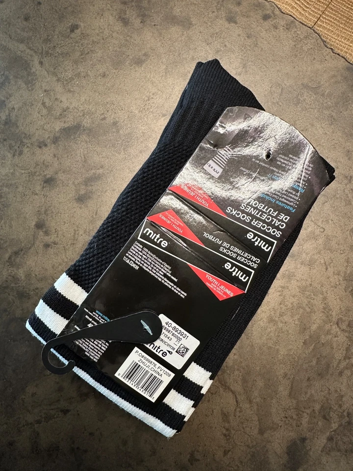 NWT MITRE SOCCER SOCKS YOUTH SZ 3-9 - Image 2 of 2