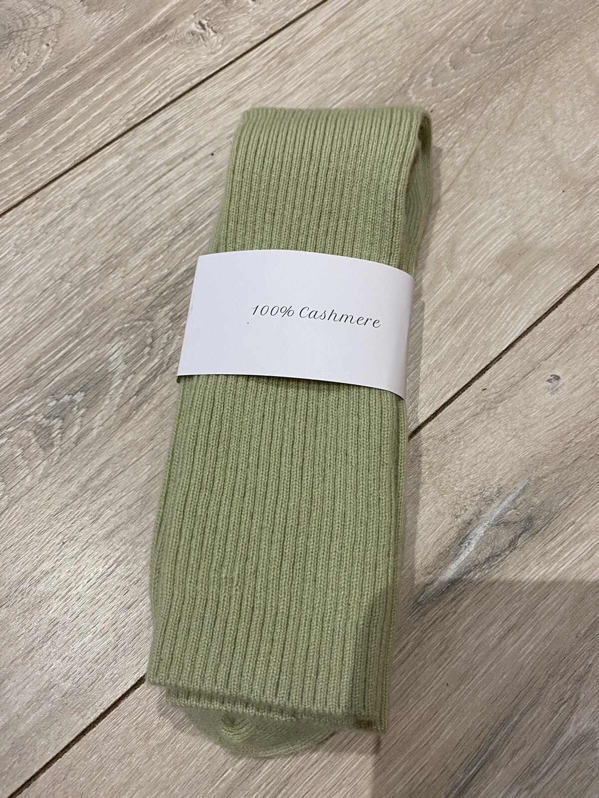 Luxurious 100% CASHMERE Bed Socks Pistachio Green Medium Large U.K. 6-8 BNWT