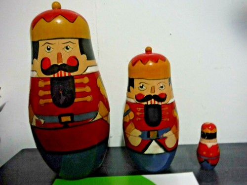 Christmas Russian Wooden Nesting Dolls Nutcracker Soldier Matryoshka Toys - Picture 2 of 9