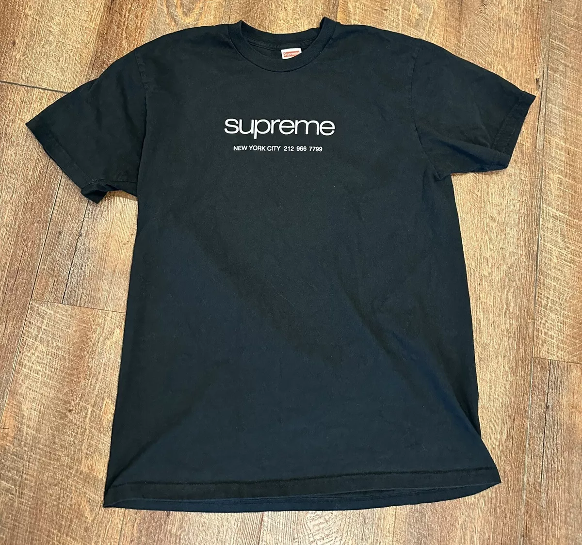 Supreme hotsell ny tee