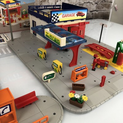 Garage Majorette Vintage Avec Station-service, Lavage Et 4 Figurines – Jouet France