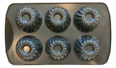 Wilton Aluminum Baking Cake Pan fall harvest holiday