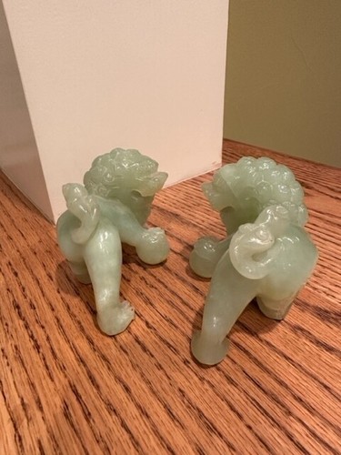VERY FINE PAIR OF LUSTROUS JADE FOO DOGS - Picture 3 of 12