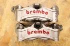 Ducati Panigale V4 S 20 2021 2022 2023 2024 front Brembo caliper left right pads