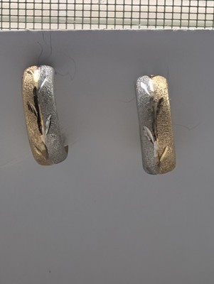 14K Gelbgold Satin Diamantschliff Huggie Creolen 0,64 g