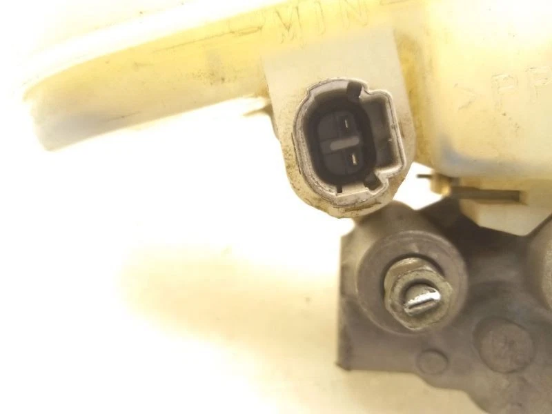 00-04 MONTAJE CILINDRO MAESTRO FRENO TRACCIÓN DELANTERA TOYOTA ECHO 1.5L AT  Foto 3 de 4