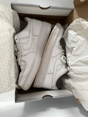 Nike Air Force 1  07 in Weiß