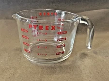 VINTAGE PYREX GLASS MEASURING CUP 1 - 4 CUPS RED LETTERING