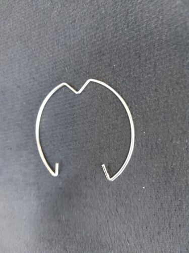 MR16 and GU10 CIRCLIP FOR FITTINGS 10 pack - Picture 7 of 9