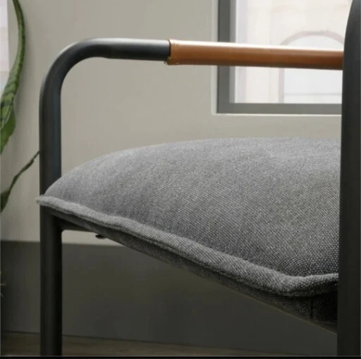 Silla tapizada de tela Sauder Boulevard Café en carbón y gris Foto 4 de 4