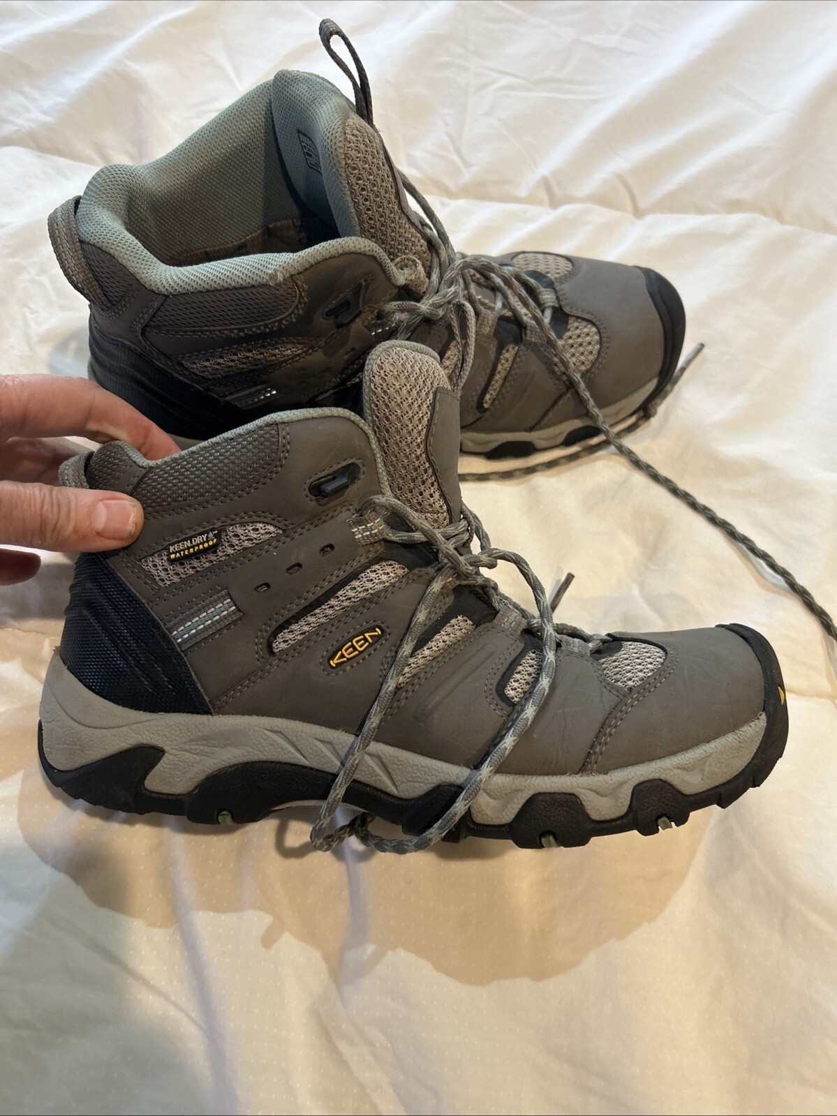 Stivali da trekking KEEN Dry impermeabili grigi donna 9 5 tutti i terreni stringati alti