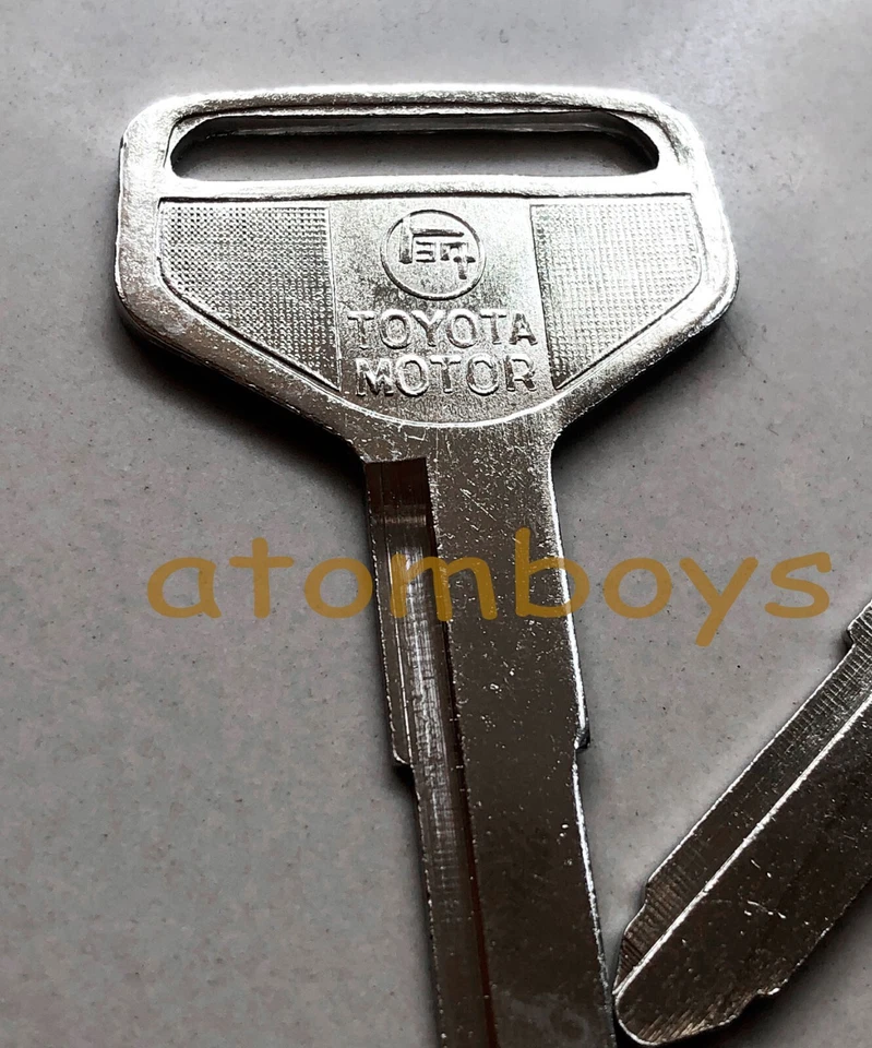 TOYOTA LANDCRUISER LAND CRUISER FJ60 FJ62 BJ60 HJ60 HJ61 HJ65 LLAVES EN BLANCO 80 90 Foto 4 de 4