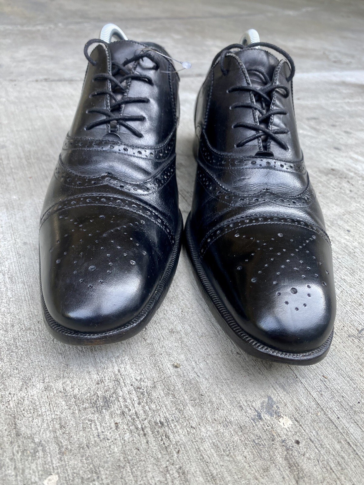 Scarpe eleganti Yves Saint Laurent in pelle nera Wingtip Oxford 8