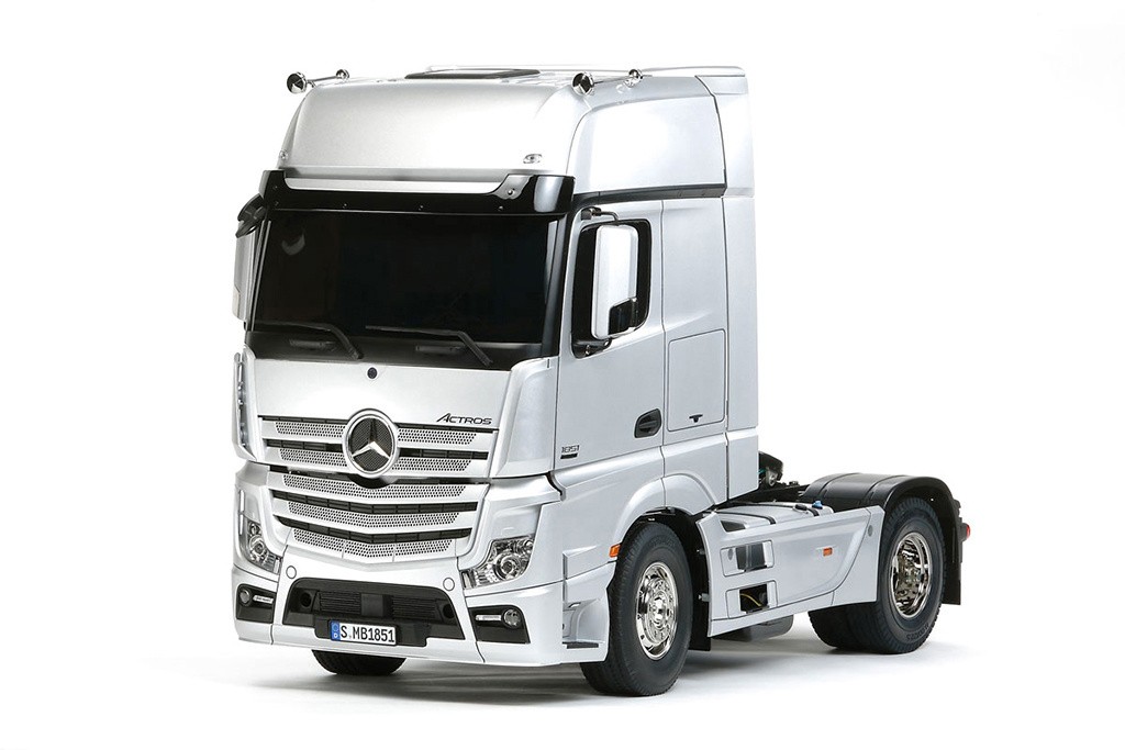 Tamiya 1:14 Actros 1851 Gigaspace RC Truck Assembly Kit