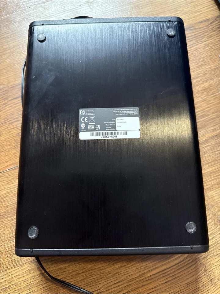 IOMEGA SUPER DVD RW DRIVE 31813800 DVDRW22X-Negro Probado  Foto 3 de 4