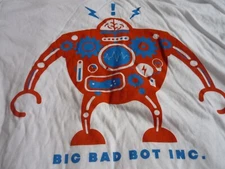 Film Tv memorabilia TEE Bundle Wearable m MEDIUM ZBOX WHITE BIG BAD BOT INC