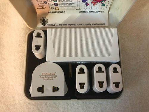 Adaptateur/convertisseur Universel Franzus Travel Lite - 1650 Watts, Prise US Vers Monde